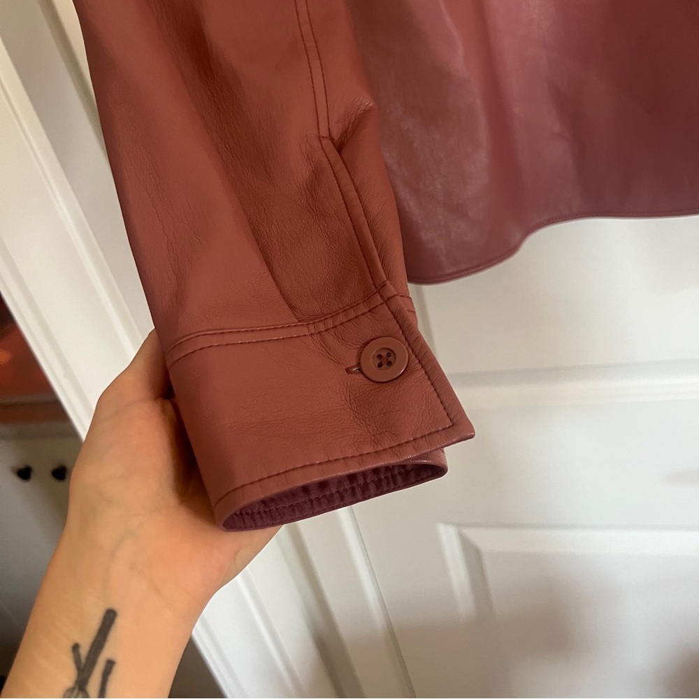 Aritzia Babaton Mauve Vegan Leather Pelli Shirt Jacket - Picture 9 of 10